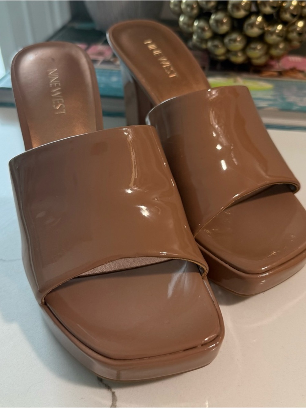 Nine West Patent Platform Heels in Nude Tan size 7.5 - Picture 6 of 9